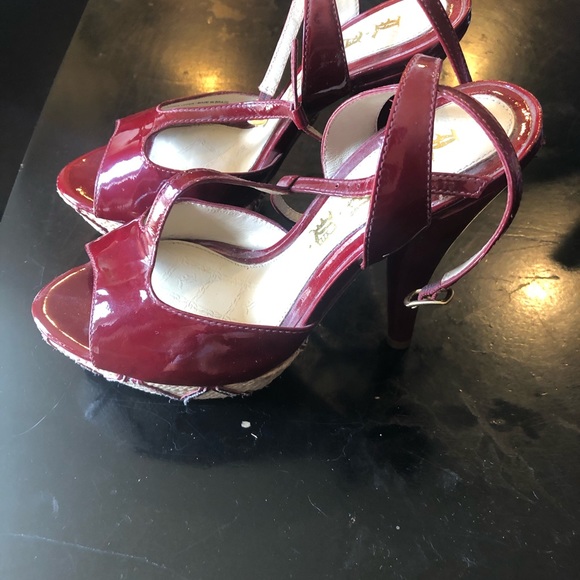 L.a.m.b. Upper red leather pumps - Picture 3 of 7